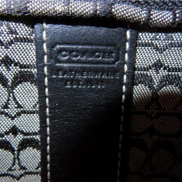 COACH BLACK,GRAY CANVAS/LEATHER WALLET POUCH - Picture 2 of 7